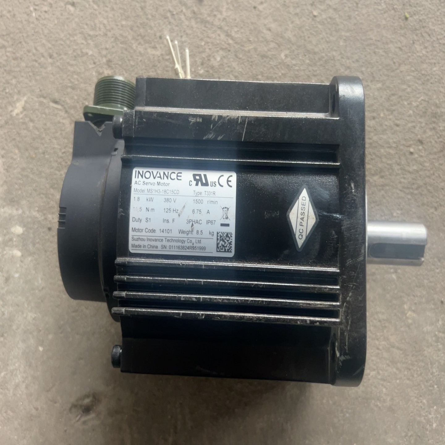 汇川伺服电机MS1H3-18C15CD+T331R+~议价