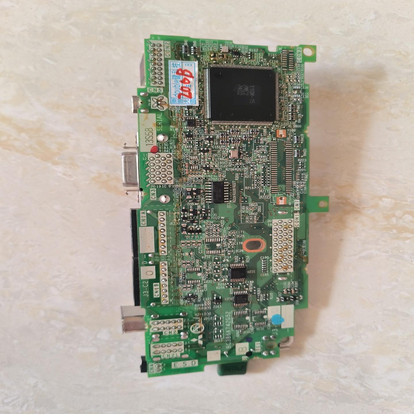 伺服驱动器MR-J3-200B 主板（侧板），成色很新【鑫鑫商铺】