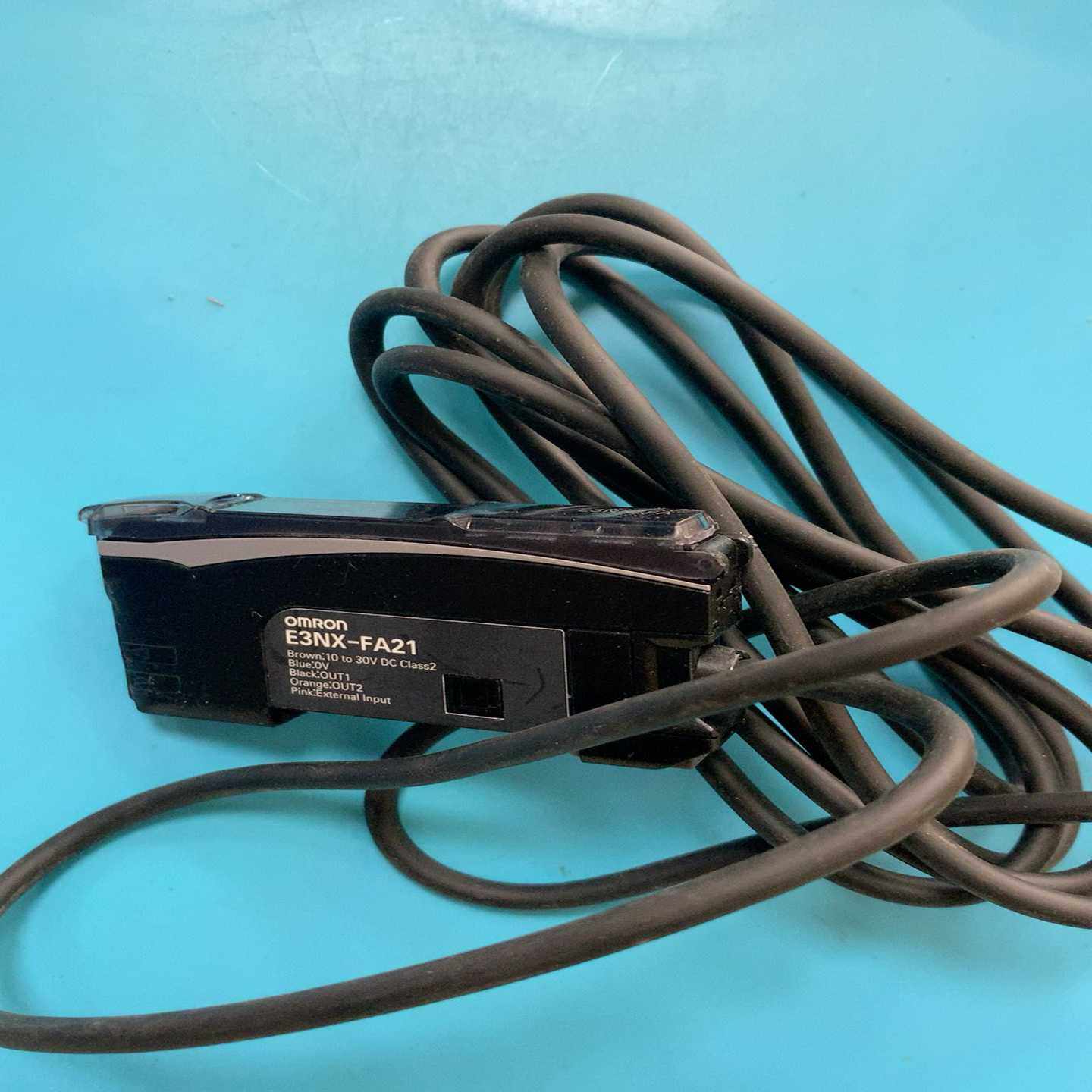 E3NX-FA21 光纤放大器，成色不错，实物拍~询价