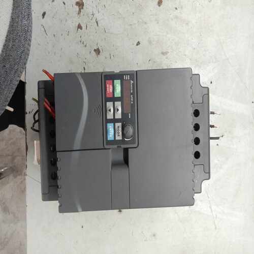 台达变频器VFD-055E43A    5.5KW，货一~询价