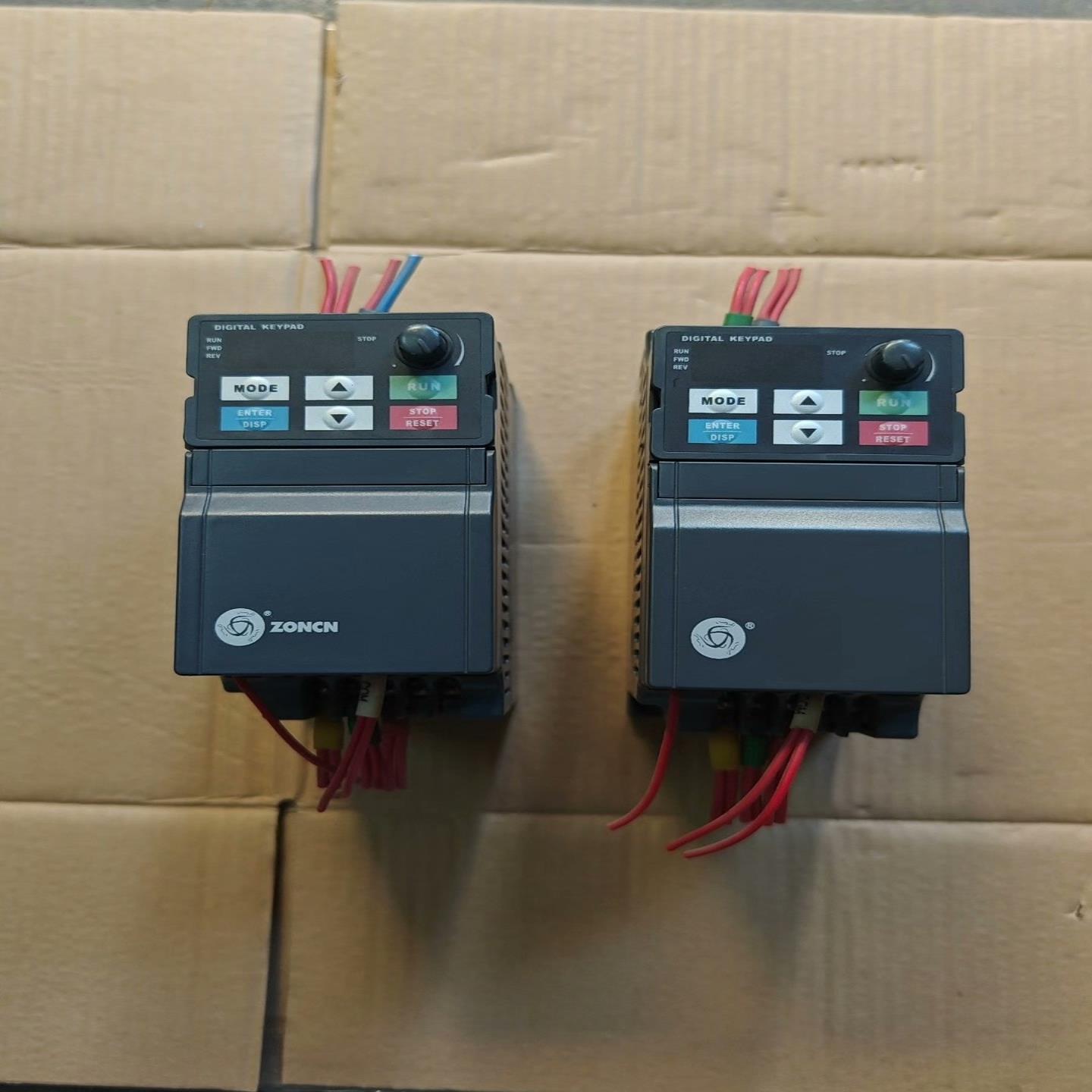 众辰变频器1.5KW，220V  型号H2200S01D5K~询价