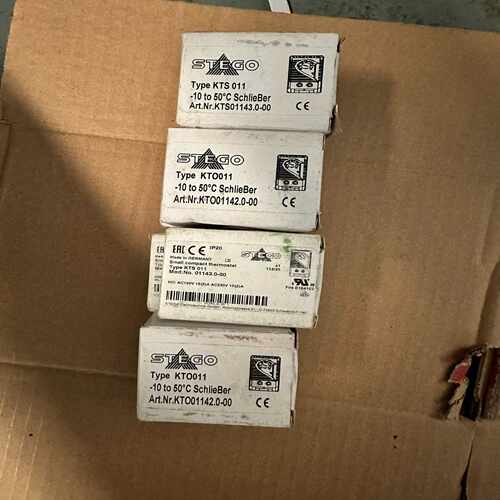 安川DX100機器人配件SRDA-COA30A01A-E询价