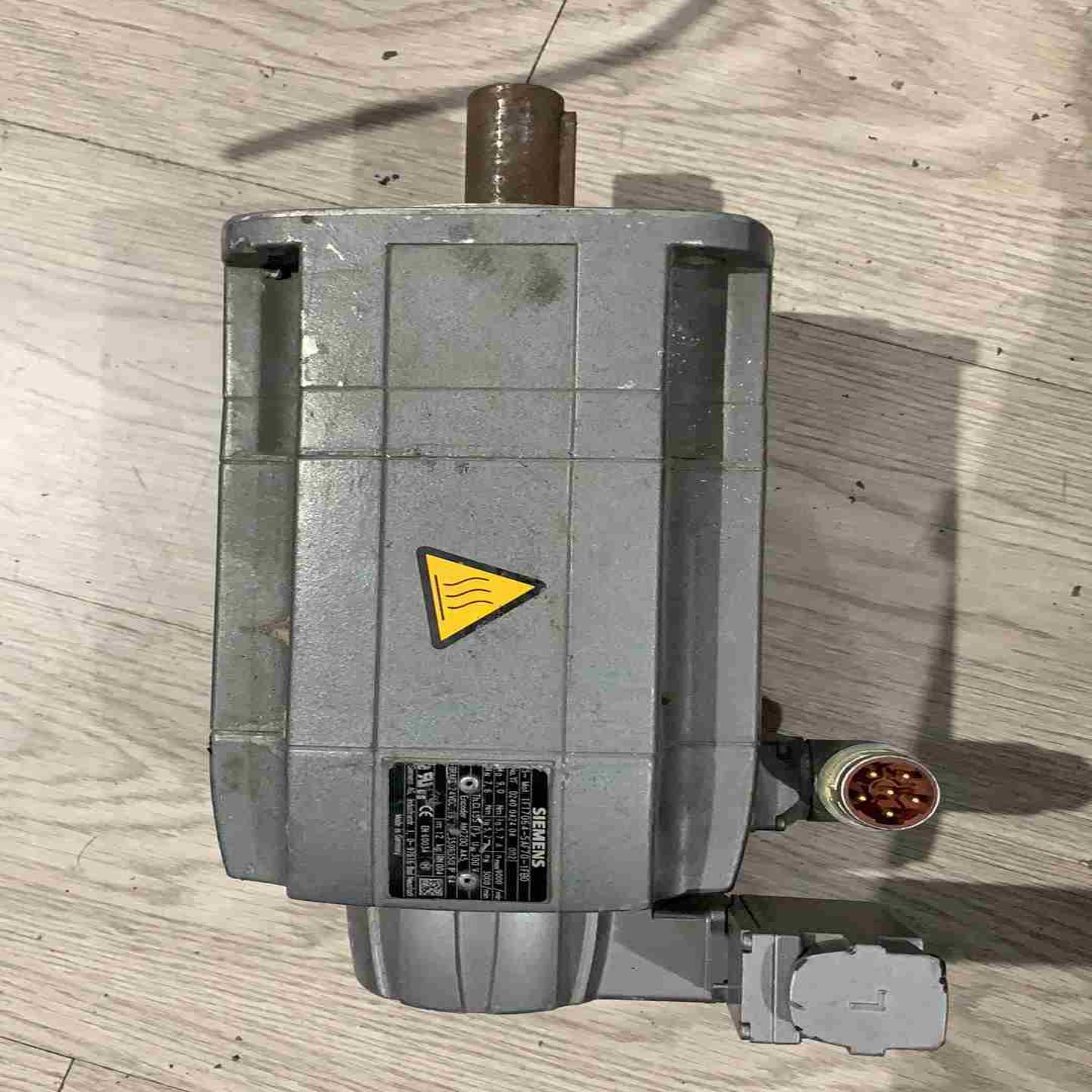 1FT7064-5AF70-1FB0 1FT6084-1AF~询价