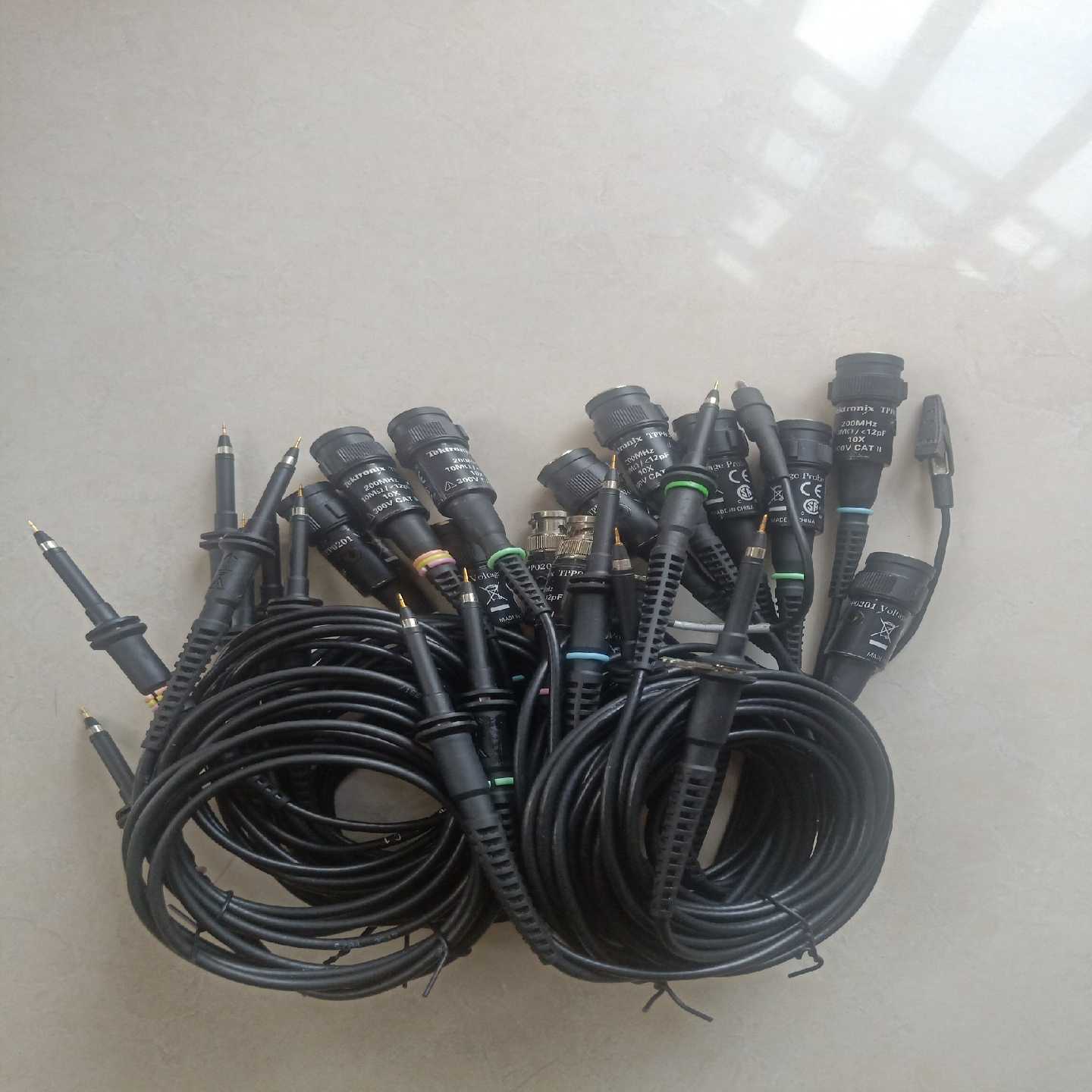 议价泰克示波器探头TPP0201，200MHz，功能正常，单件的现货/维修