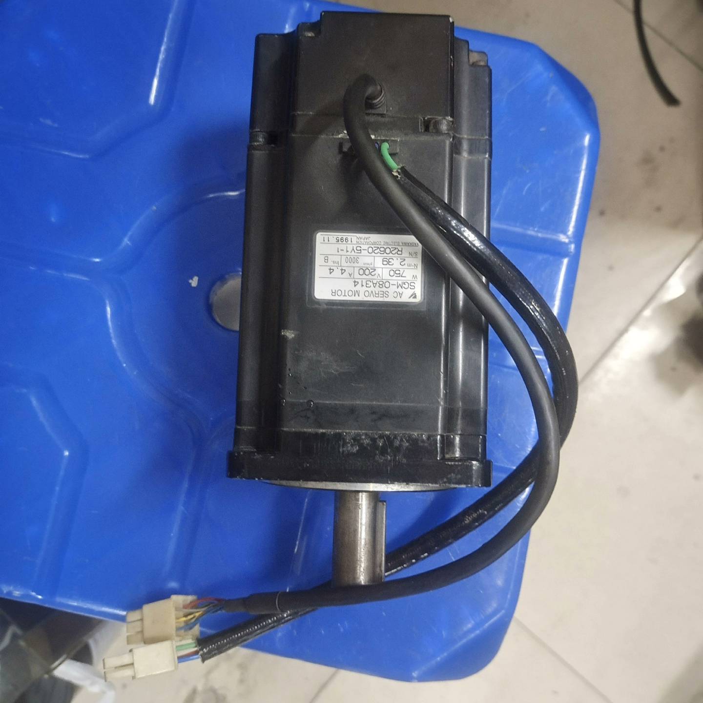 议价-安川伺服马达SGM－08A314，成色漂亮，功能完好，需要的