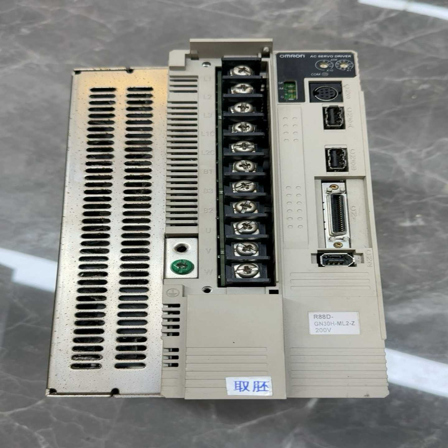 非标架欧姆龙驱动器R88D-GN30H-ML2-Z,原装，议价