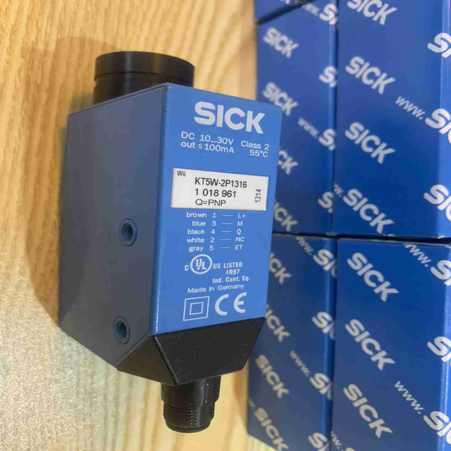 议价-德国SICK色标传感器KT5W-2P1316f全新原装正品假一罚
