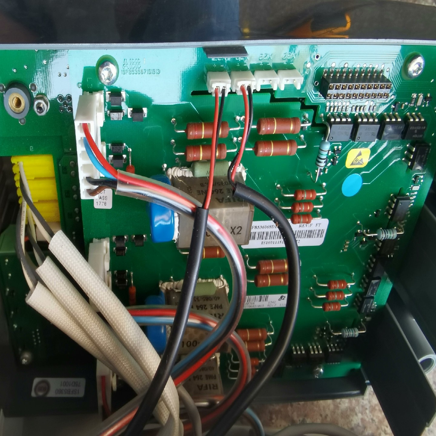 询价~ABB软启动器驱动板，高压板，1SFB536068D1003