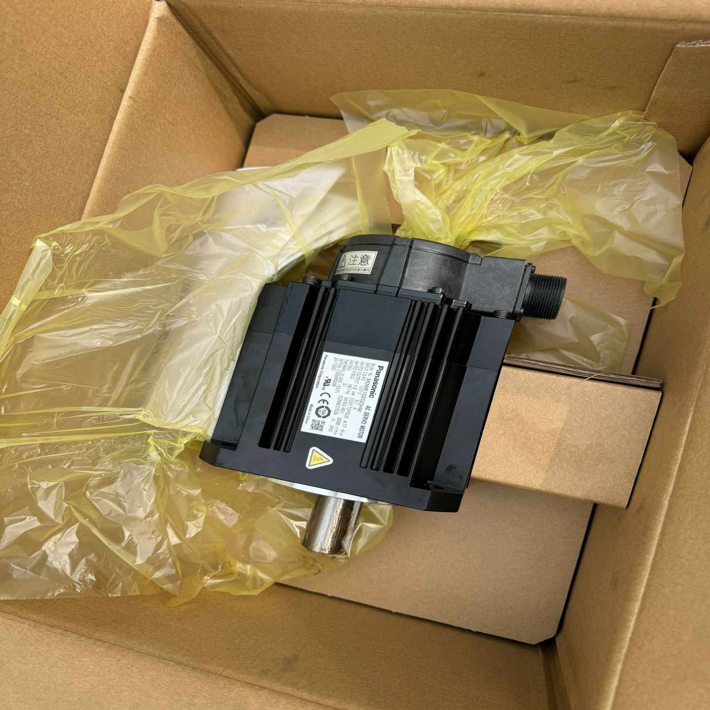 MDME102GCHM全新松下伺服电机，库存备件，实物拍摄，--议价