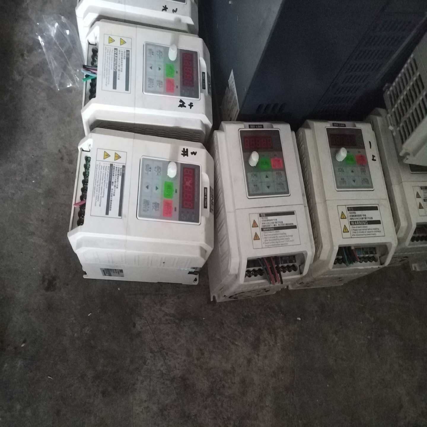 EM100-4R0-3B正弦变频器4.0KW380V功能~询价