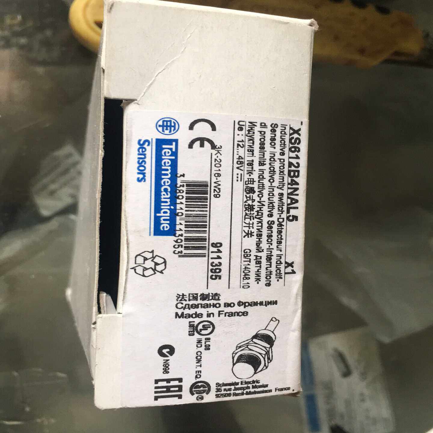 接近开关XS612B4NAL5带包装盒一个~询价