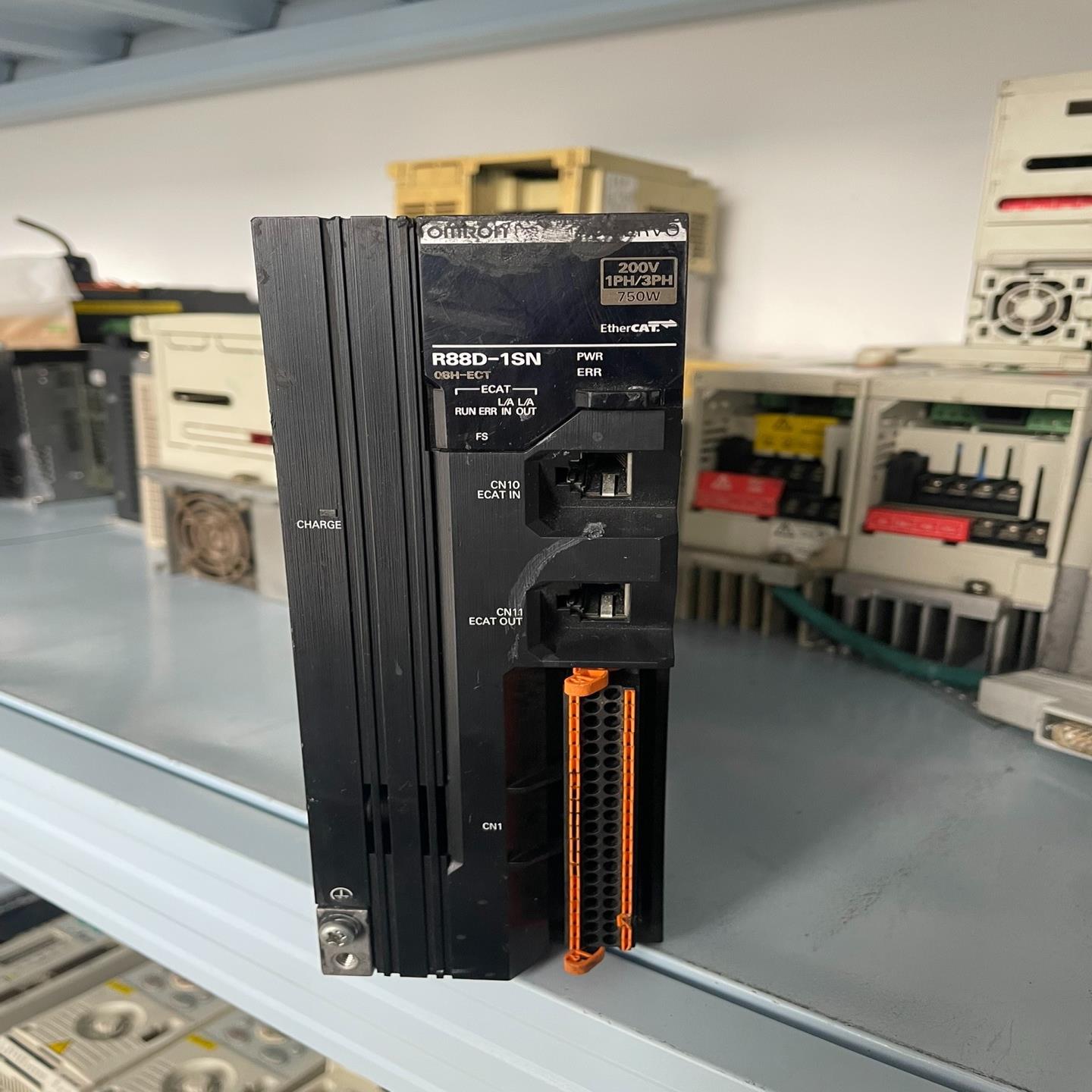 R88D-1SN08H-ECT-06750W伺服驱动器（佳毅工控）