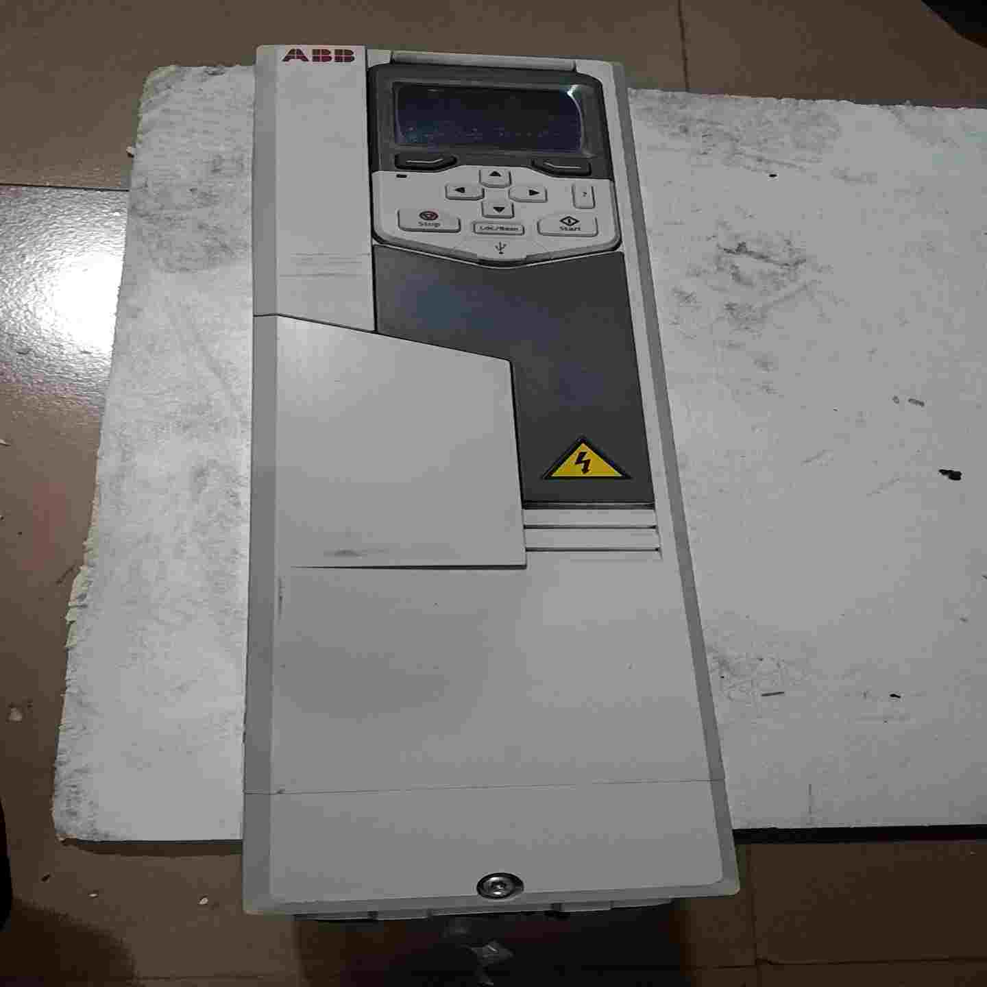 ACS580-01-026A-4 ABB变频器 11KW~询价