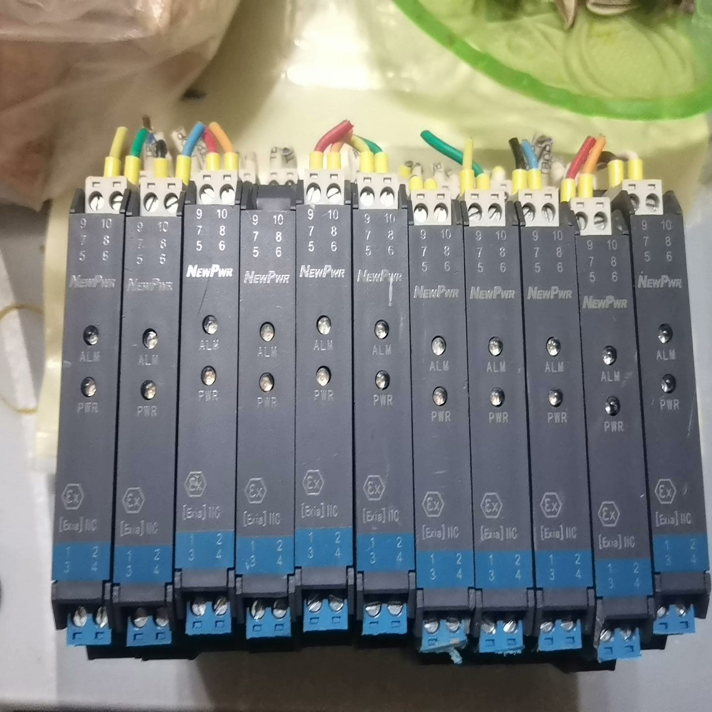 询价~NEWPWR优倍安全栅NPEXA-C11，有11个的，特