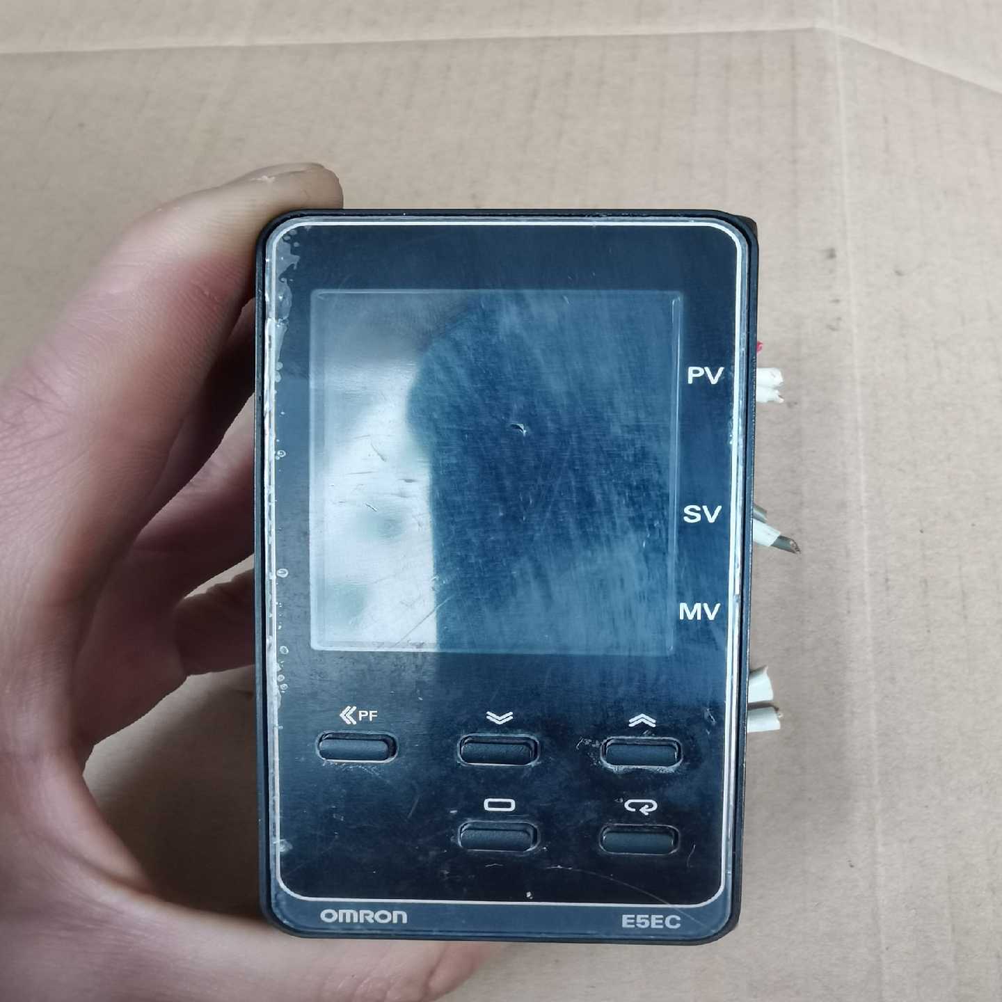 温控表E5EC-QR2ASM-800；议价