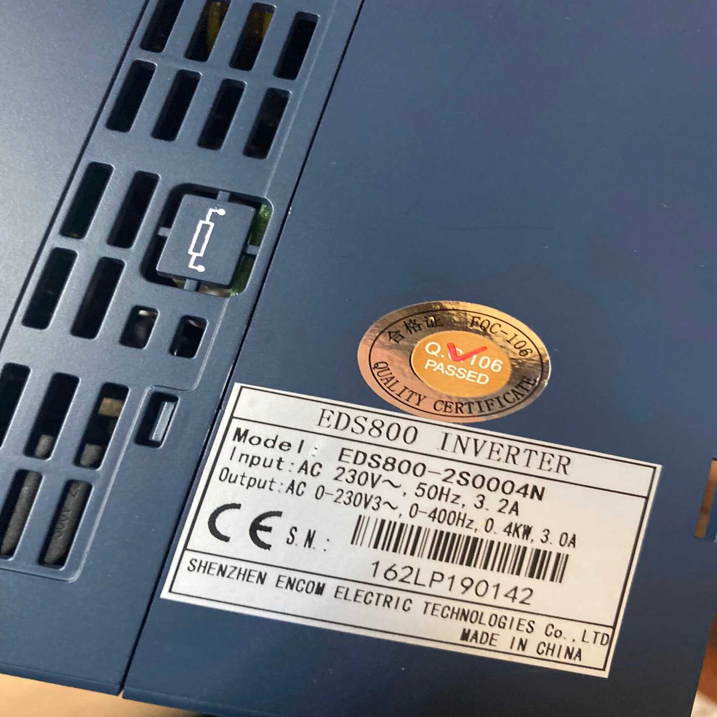 议价产品易能 变频器 EDS800-2S0004N 全新。0.4KW