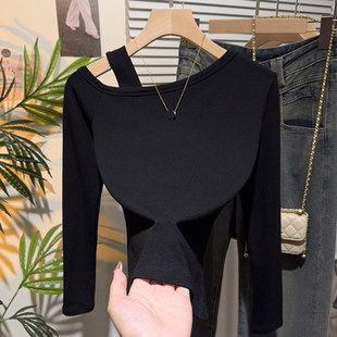 气质上衣亲肤透气 显瘦打底衫 黑色斜领露肩长袖 T恤女士设计感修身