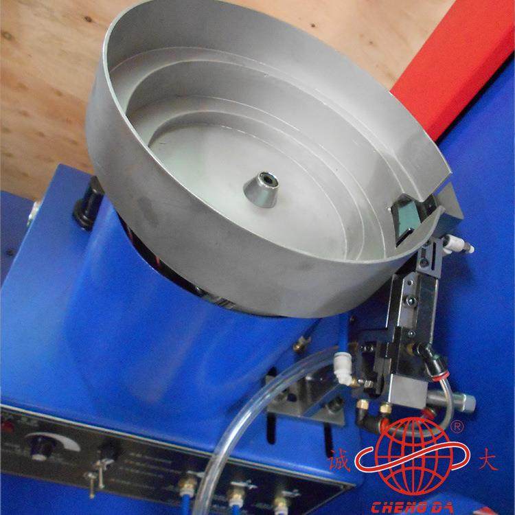 液压压铆机送料器气压压铆机送料系统振动盘送料螺母螺帽螺柱铆钉