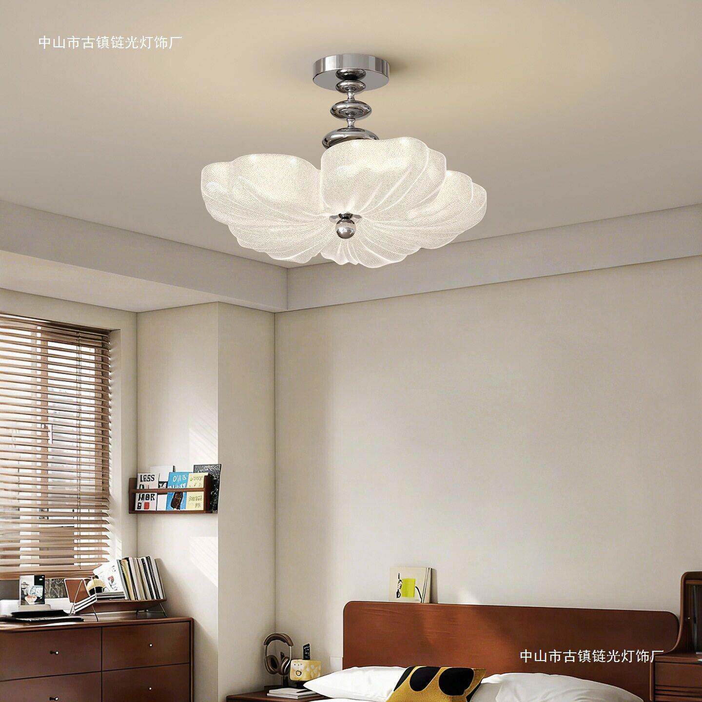 孟菲斯风儿童房卧室吸顶灯创意彩色个性花朵造型护眼温馨可爱灯具