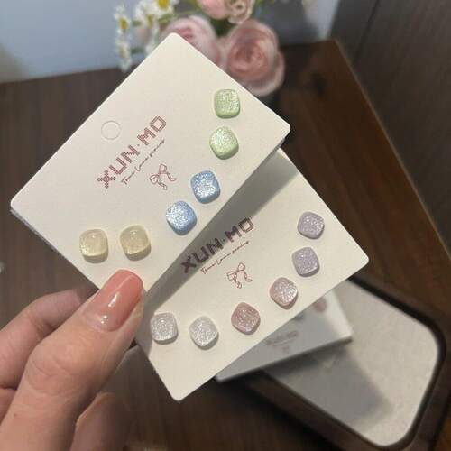 炫彩星空小方糖耳钉多巴胺甜耳饰