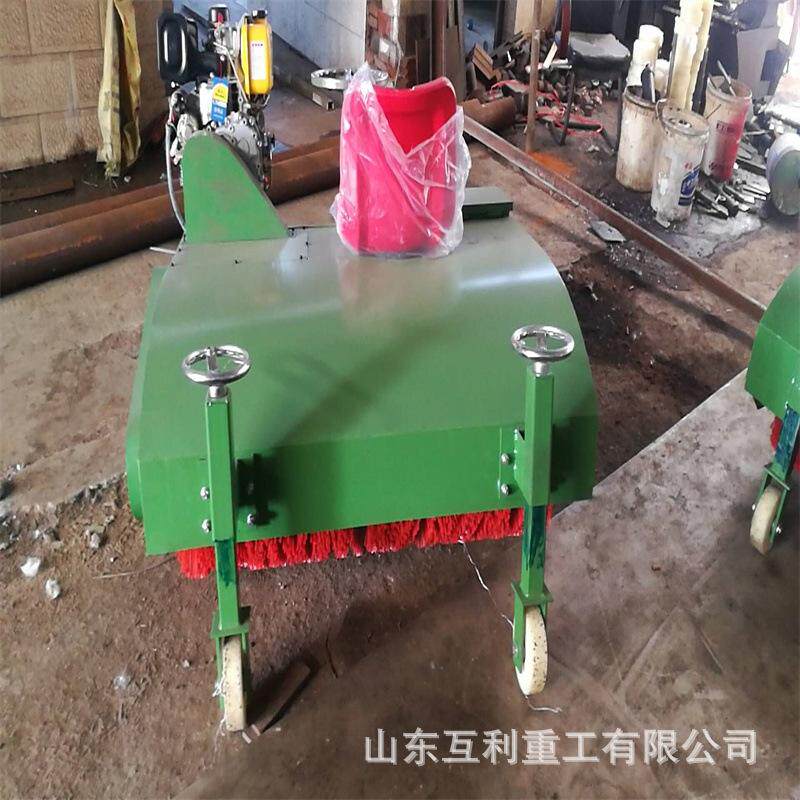 自走式草坪打孔机园林养护梳草机手扶式汽油草坪打孔机土壤钻孔机