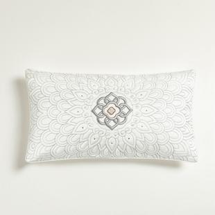 简现代轻奢经镶钻 刺绣时尚 典家居端高床品配5238725件小抱枕约