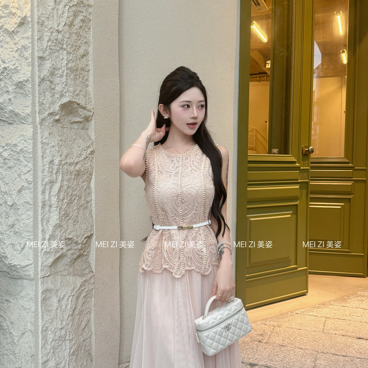 MEI ZI 美姿-质精致女神无袖上衣小衫+半身裙两件套套装(配腰带)
