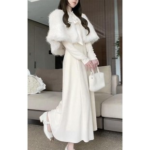加绒加厚2024秋冬搭配一整套小个子套装白色斗篷针织连衣裙两件套