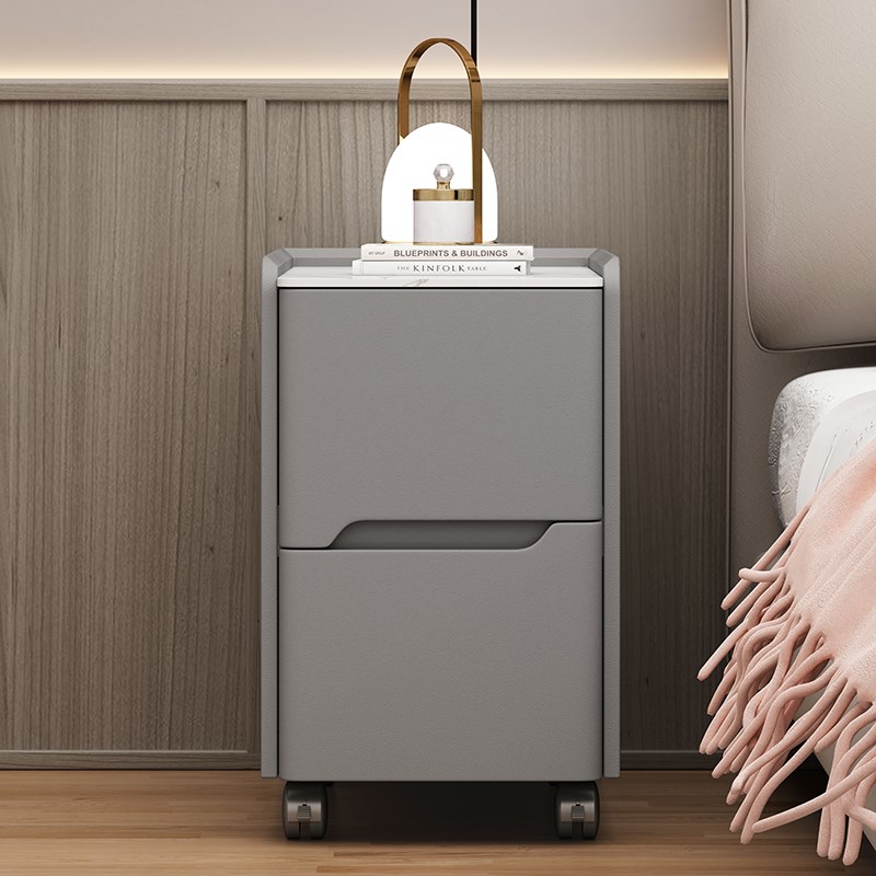 带滚轮可移动实木迷你小型床头柜皮质卧室边柜简约现代超窄储物柜