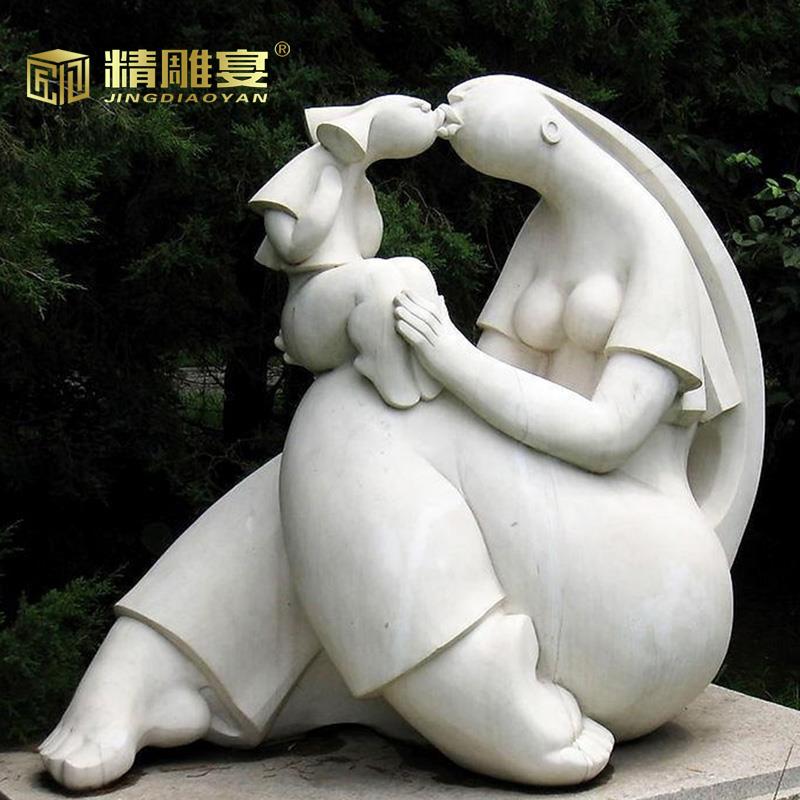 园林景观母子石雕像制作户外大型抽象人物定制城市亲情艺术雕塑