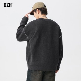 男士深灰色圆领毛衣男款冬季宽松针织衫毛线衣设计感上衣2025新款