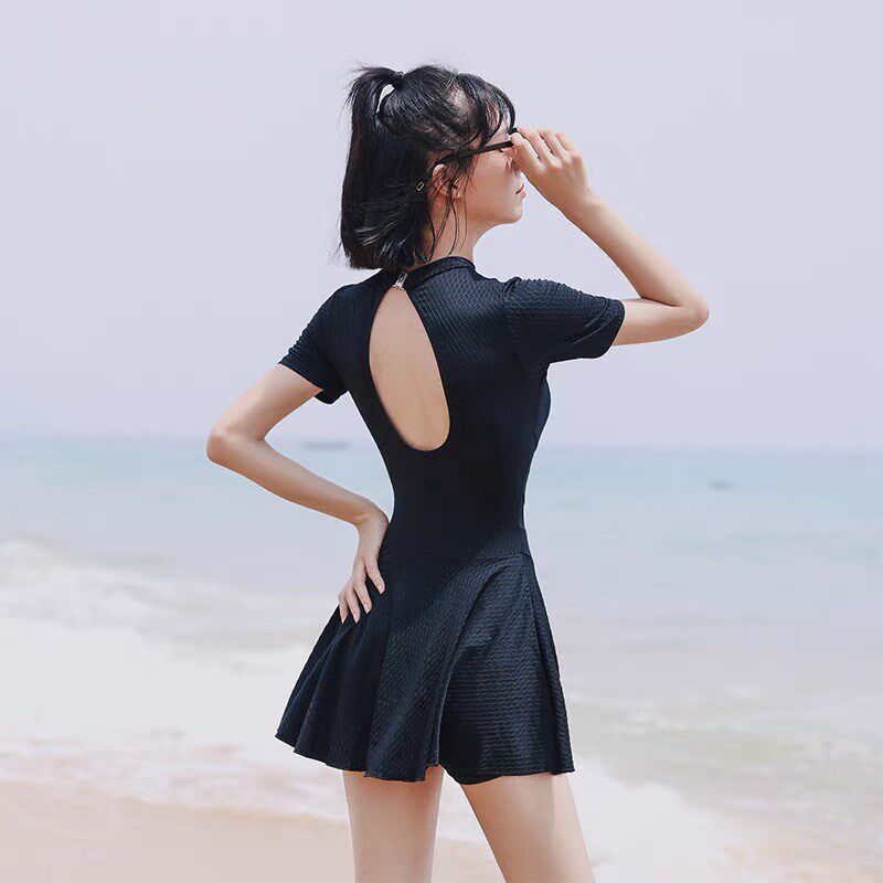 泳衣女款2024新款黑色高级感显瘦遮肉时尚保守连体裙式温泉游泳装