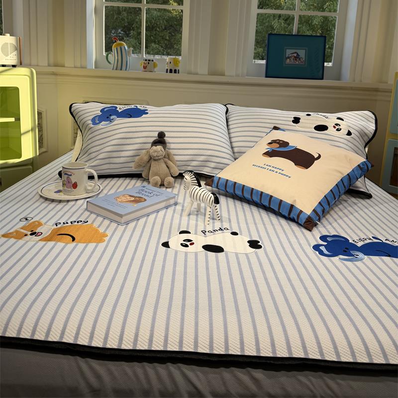 ins可爱刺绣趴趴熊冰丝夏凉席调床笠件三套1.TEI5m1.8米空凉风席