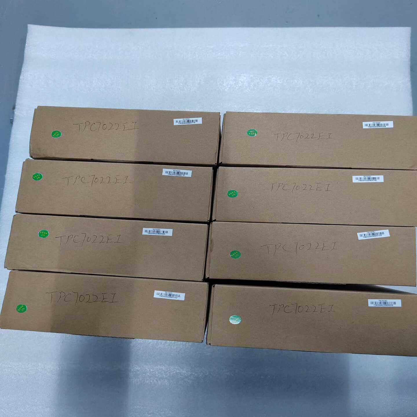 昆仑通态触摸屏，TPC7022EI，工程余料，原装正品未使用