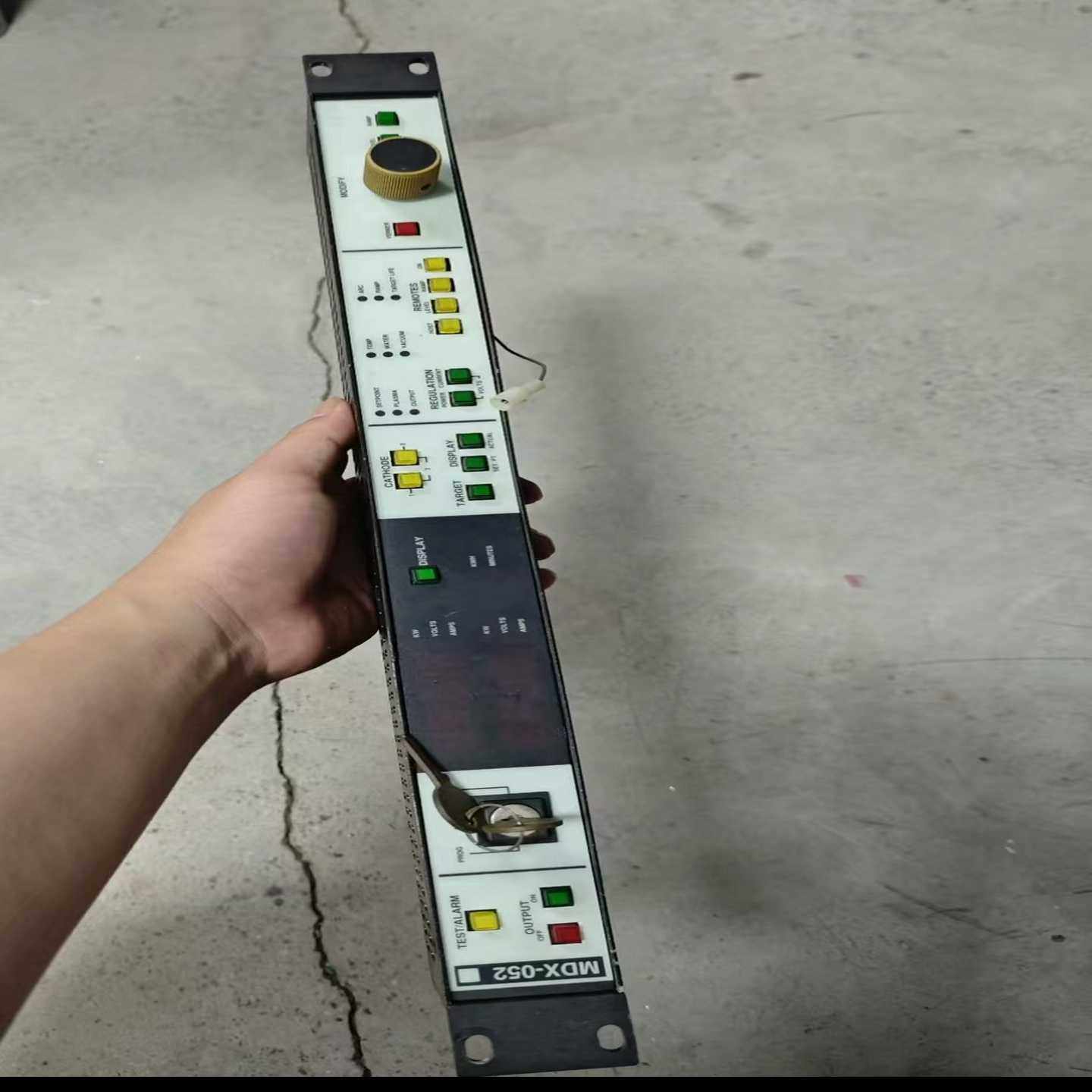 议价AE Advanced Energy MDX-052控制器，