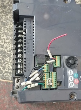 议价变频器FRD7407.5KCHT议价