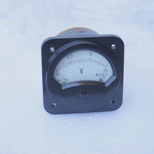 全新7.5V带电阻仪器老式指针电压表表头DIY表头