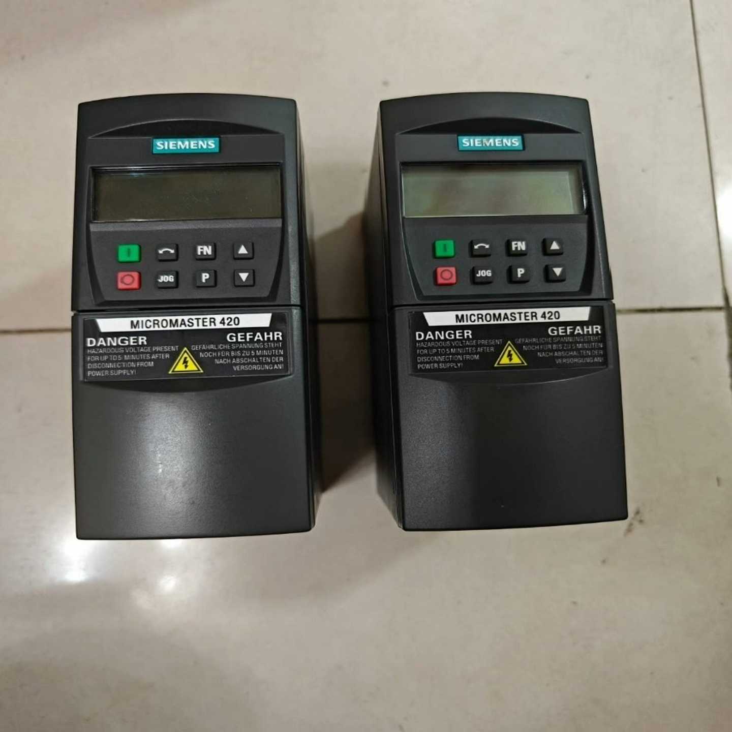 全新西门子变频器6SE6420-2UD13-7AA1，未使用--议价商品