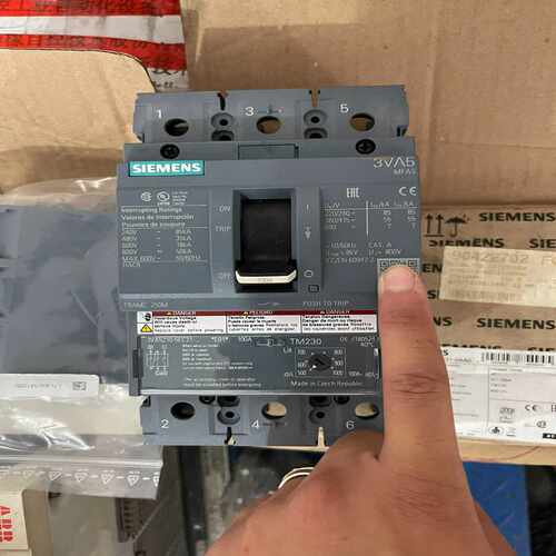 议价西门子接触器开关 断路器3VA5215-5EC31-0AA0