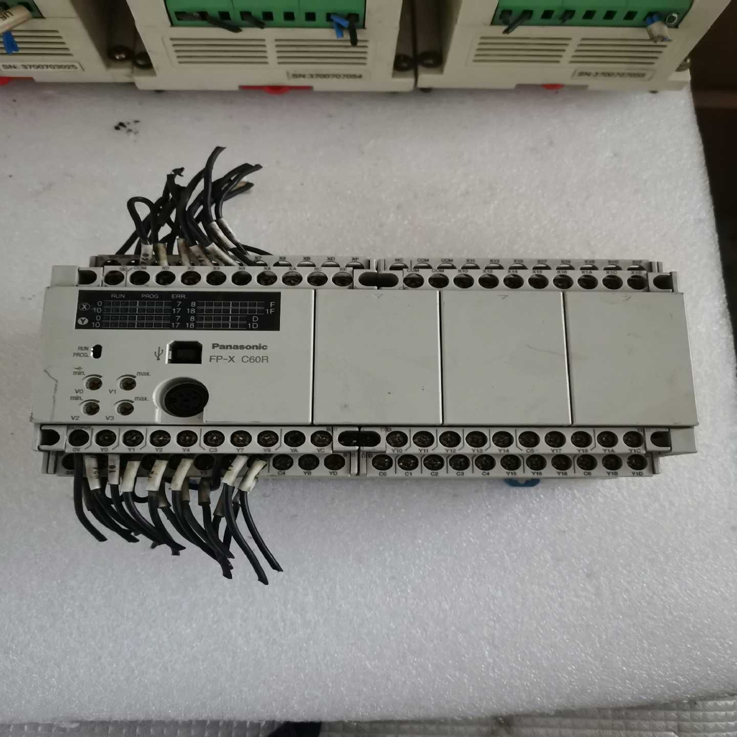 正品进口松下PLC可编程控制器FP-XC60R--议价商品