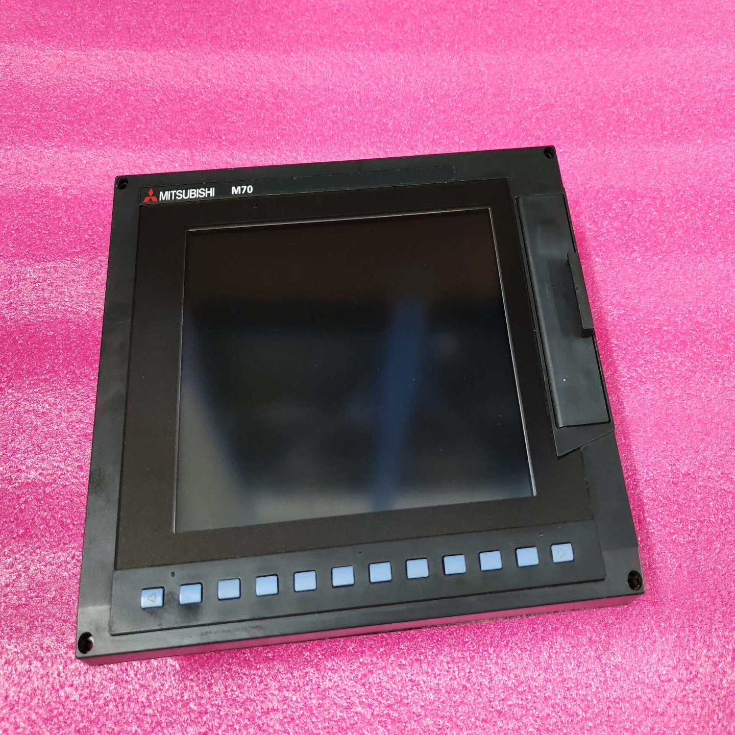 三菱M70系统FCA70P-2BVU主机--议价商品