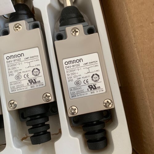 询价-D4V8112Z行程开关未使用过的