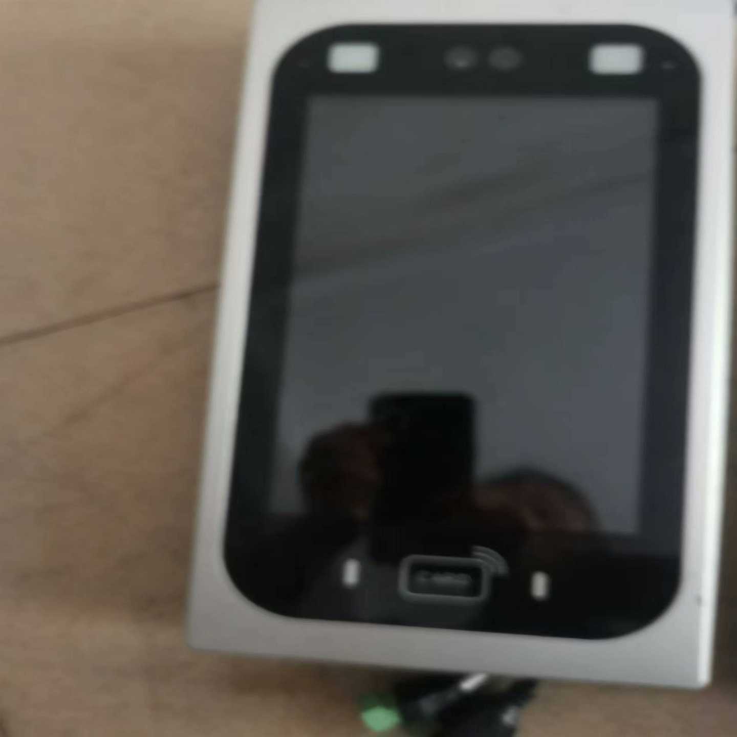 【包邮】人脸识别终端DH-M1010FH，成色如图所示，质量-询价