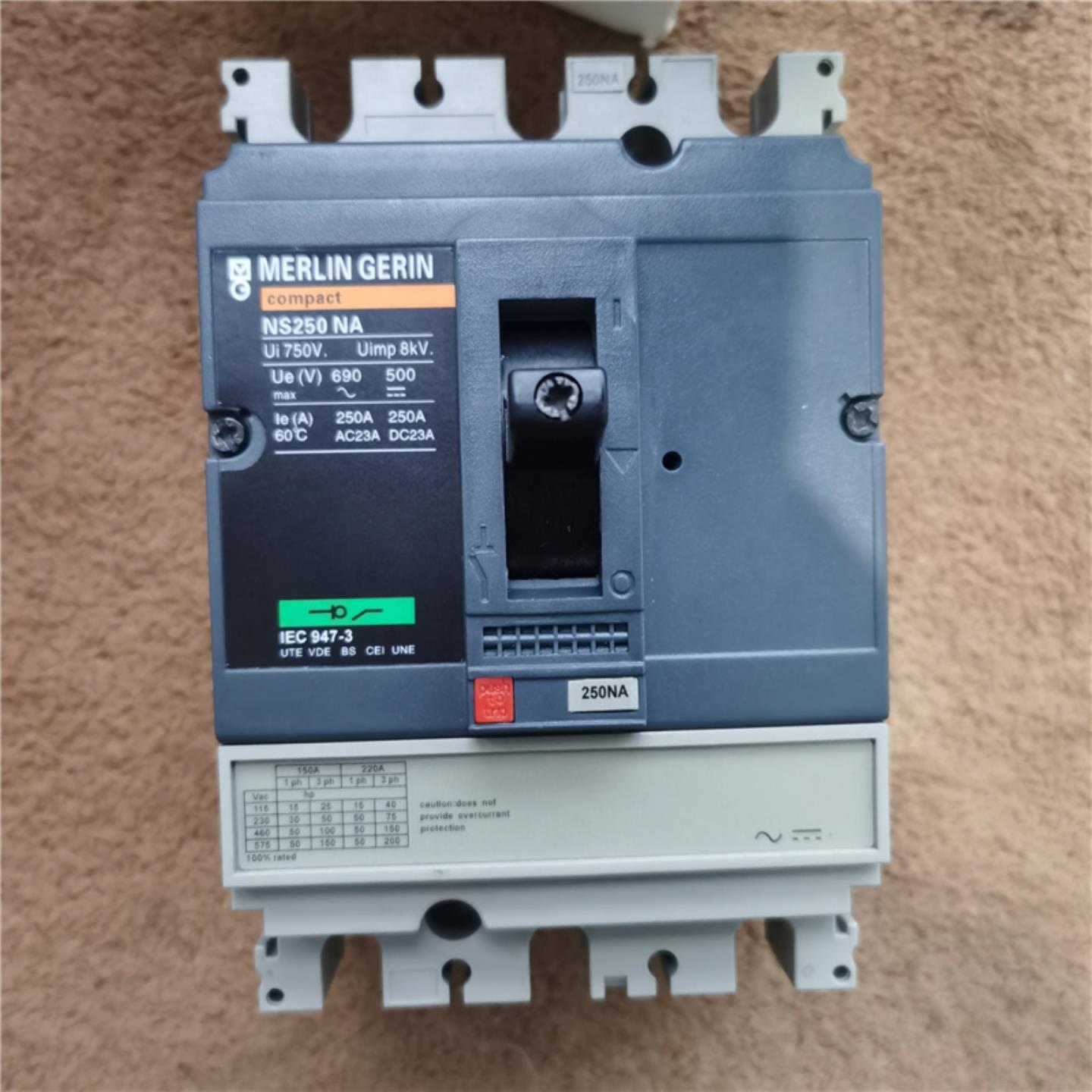 【议价】梅兰MERLIN GERIN 隔离开关空开NS100NA NS160NA NS250NA