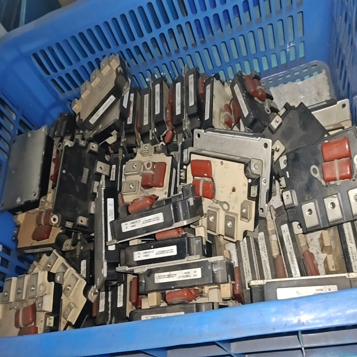 询价安川变频器模块CM300YE2N-12FCM300