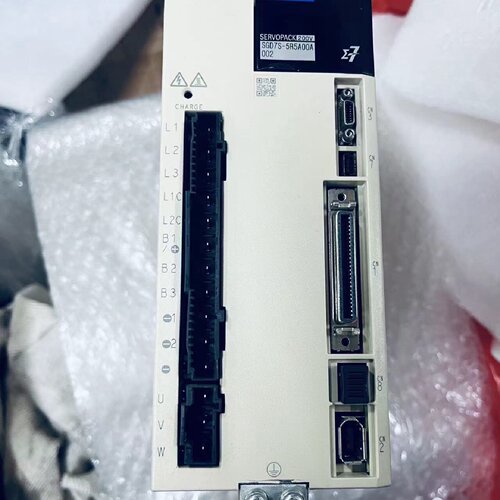 询》安川伺服驱动器SGD7S5R5A00A002功率750W