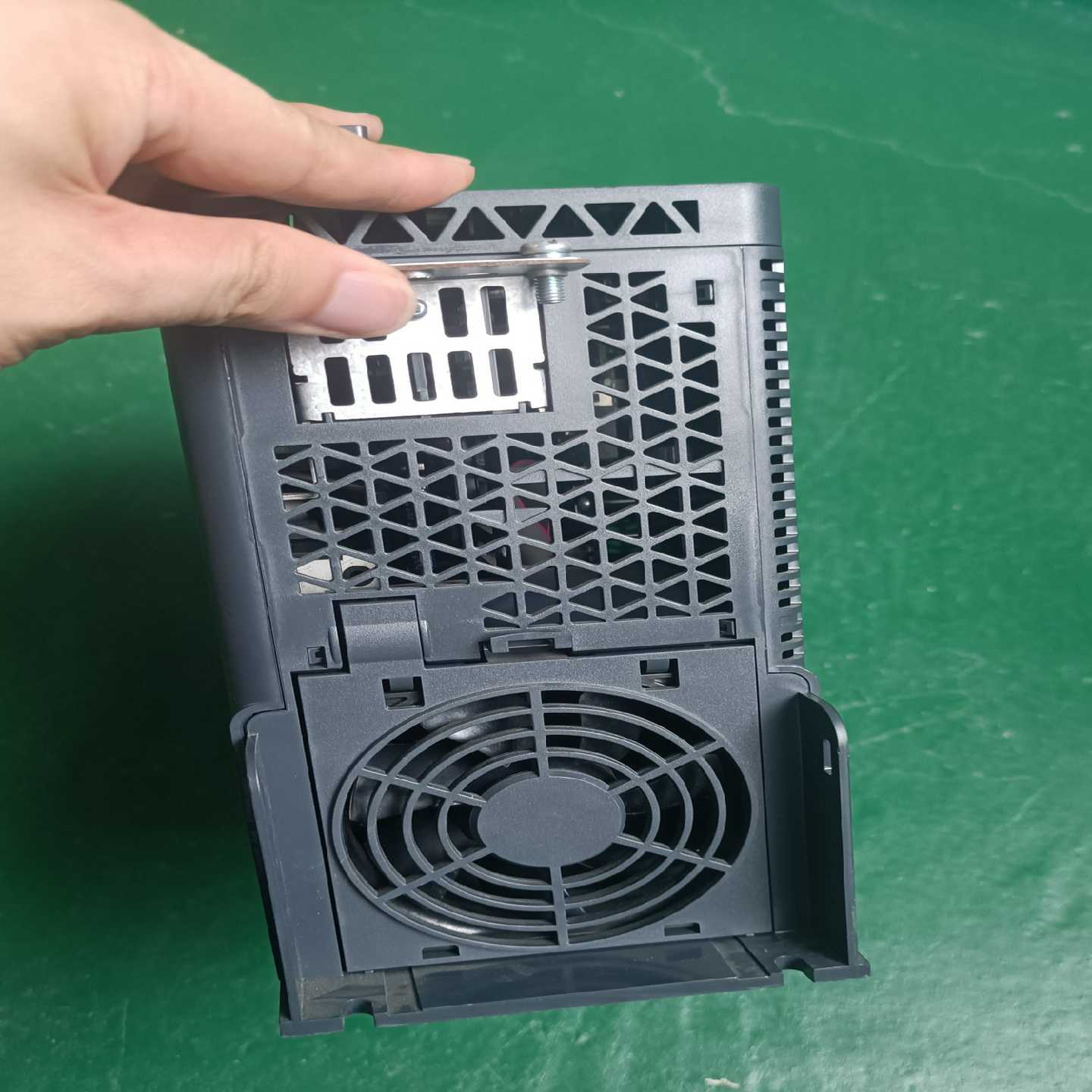 ATV340U75N4E  变频器一台，功能！~询价