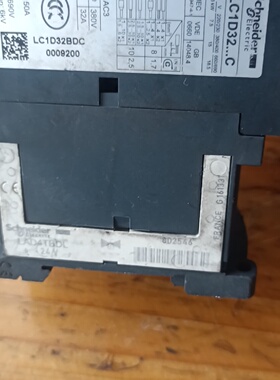 施耐德接触器LC1D32BDC24VDC拆机品成色如