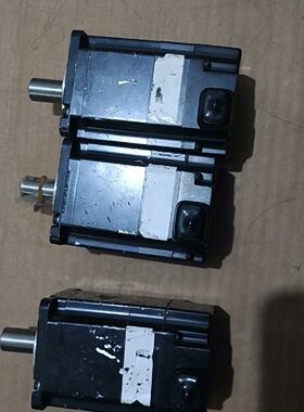 议价伺服电机SGM7J04A6AYH11两台S议价