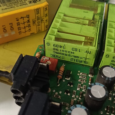 皮尔磁安全继电器 拆下的SLR312 17VDC  SIR2询价